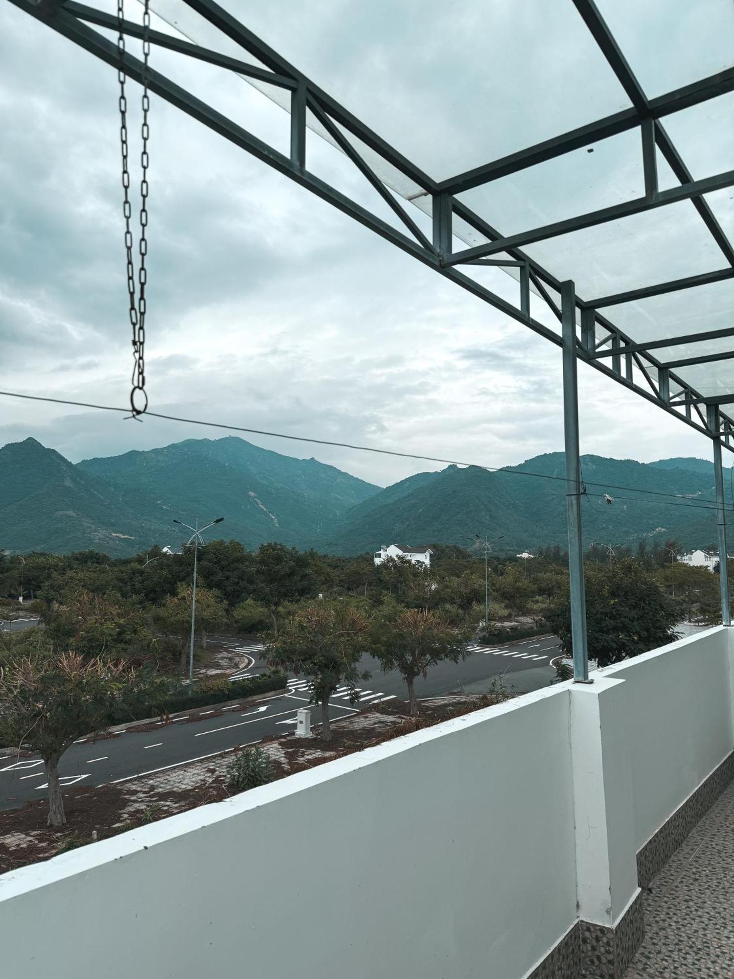 Hotel Cam Ranh Surf House Cam Lam Exterior foto